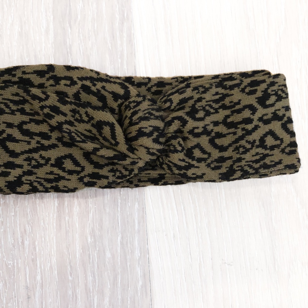 Sportsgirl animal print ear warmers/ headband